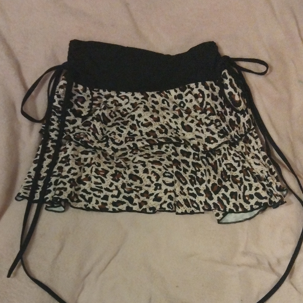Amazon Black and Leopard Print Mini Skirt